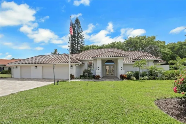 1325  Kings  WAY, Naples, FL 34104