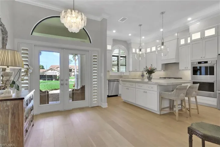 1325  Kings  WAY, Naples, FL 34104