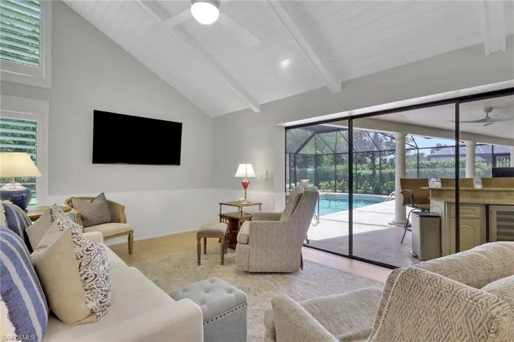 1325  Kings  WAY, Naples, FL 34104
