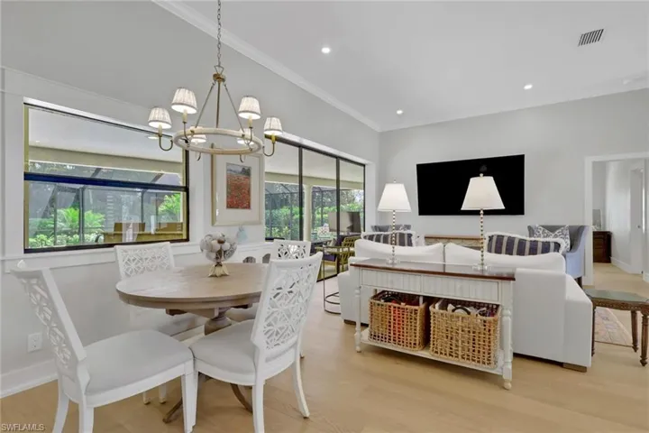 1325  Kings  WAY, Naples, FL 34104