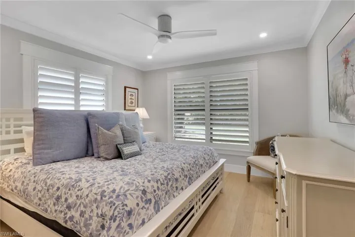 1325  Kings  WAY, Naples, FL 34104