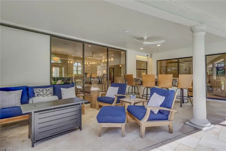 1325  Kings  WAY, Naples, FL 34104