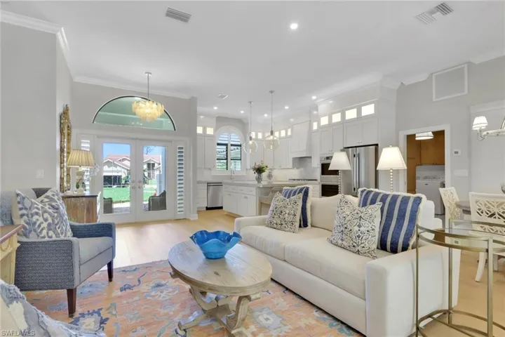 1325  Kings  WAY, Naples, FL 34104