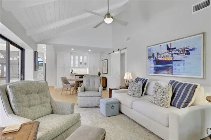 1325  Kings  WAY, Naples, FL 34104