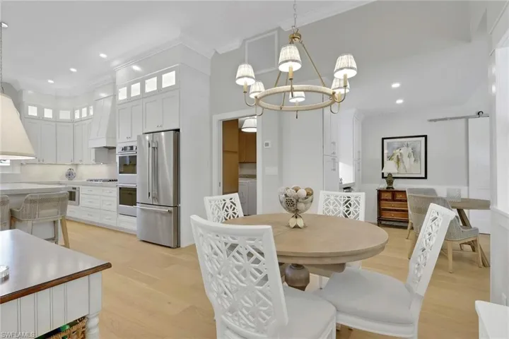1325  Kings  WAY, Naples, FL 34104