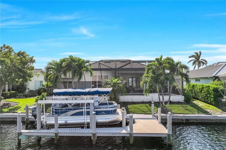 409 Waterleaf CT, MARCO ISLAND FL 34145