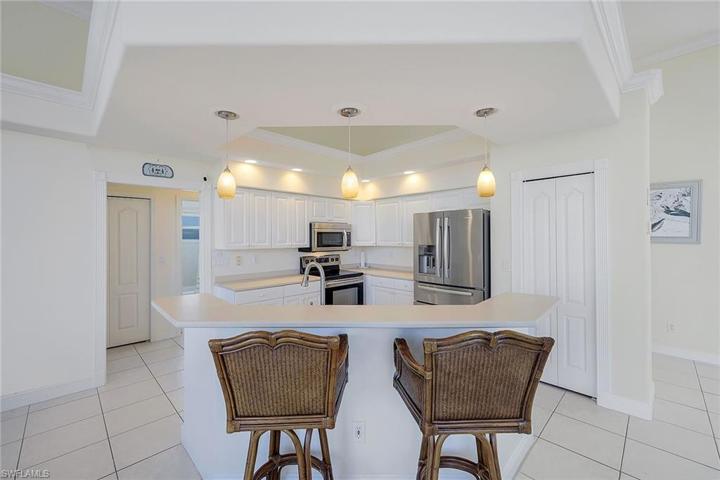 409 Waterleaf CT, MARCO ISLAND FL 34145