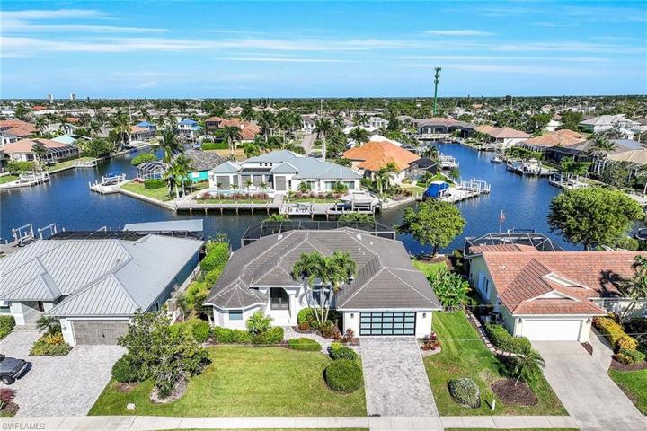 409 Waterleaf CT, MARCO ISLAND FL 34145