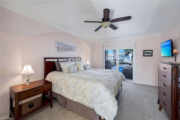 409 Waterleaf CT, MARCO ISLAND FL 34145
