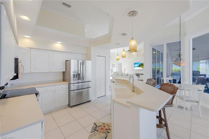 409 Waterleaf CT, MARCO ISLAND FL 34145