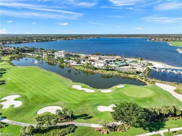 8806 Spinner Cove Ln, Naples, Florida 34120
