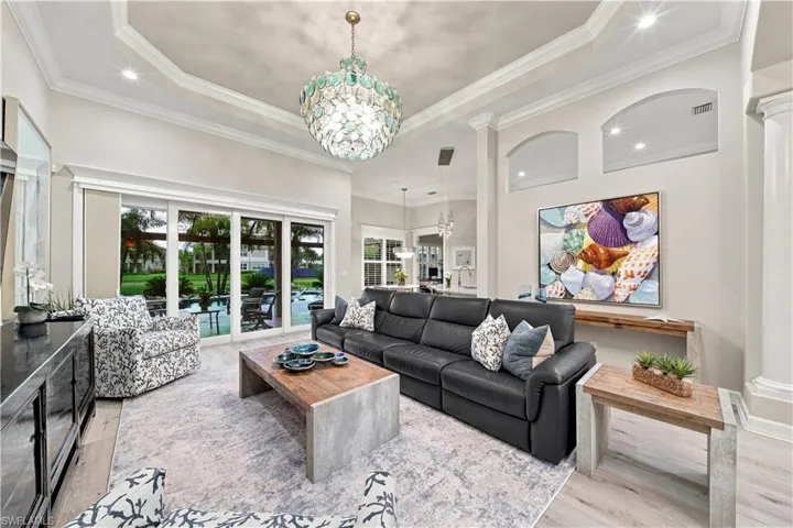 8806 Spinner Cove Ln, Naples, Florida 34120