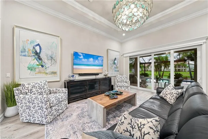 8806 Spinner Cove Ln, Naples, Florida 34120