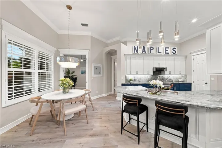 8806 Spinner Cove Ln, Naples, Florida 34120