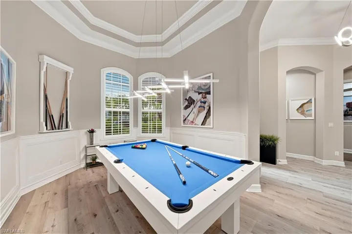 8806 Spinner Cove Ln, Naples, Florida 34120
