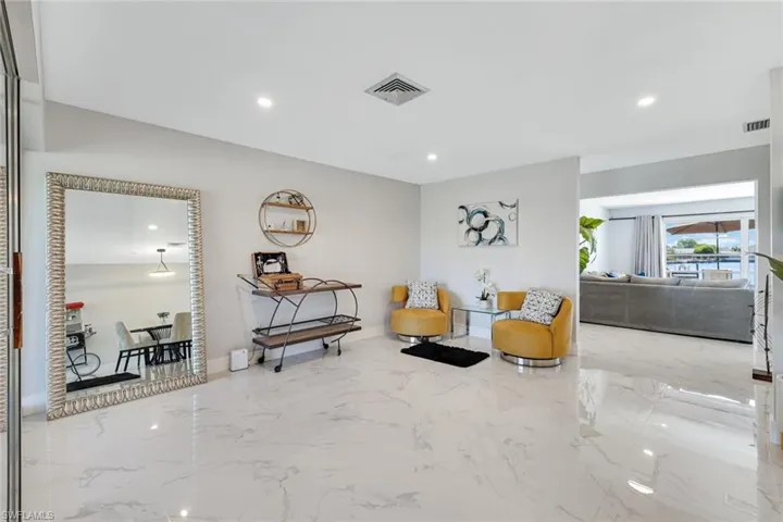 4530 Vinsetta Ave, North Fort Myers, Florida 33903