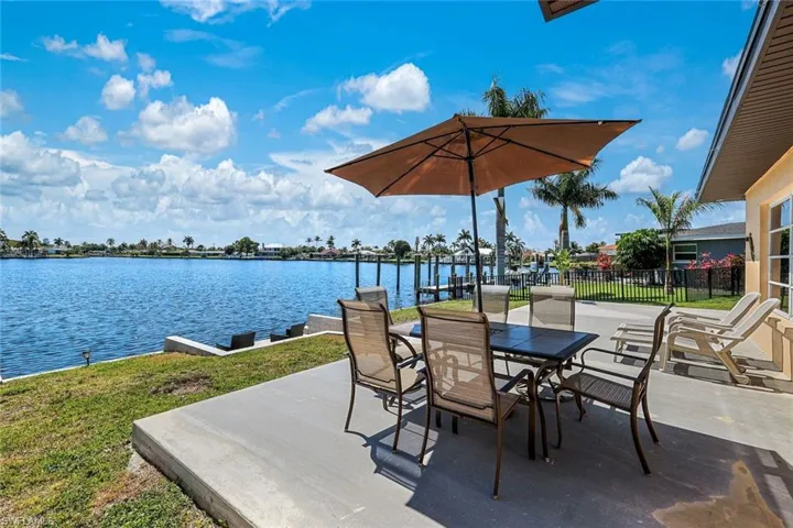4530 Vinsetta Ave, North Fort Myers, Florida 33903