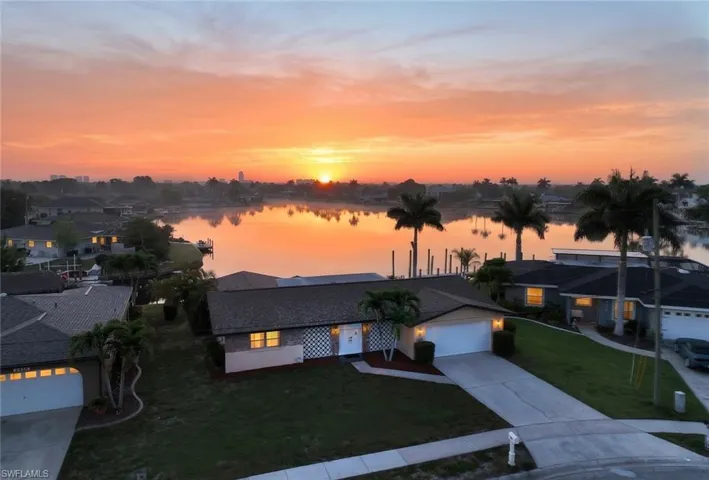 4530 Vinsetta Ave, North Fort Myers, Florida 33903