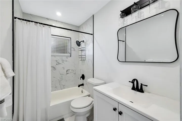 4530 Vinsetta Ave, North Fort Myers, Florida 33903
