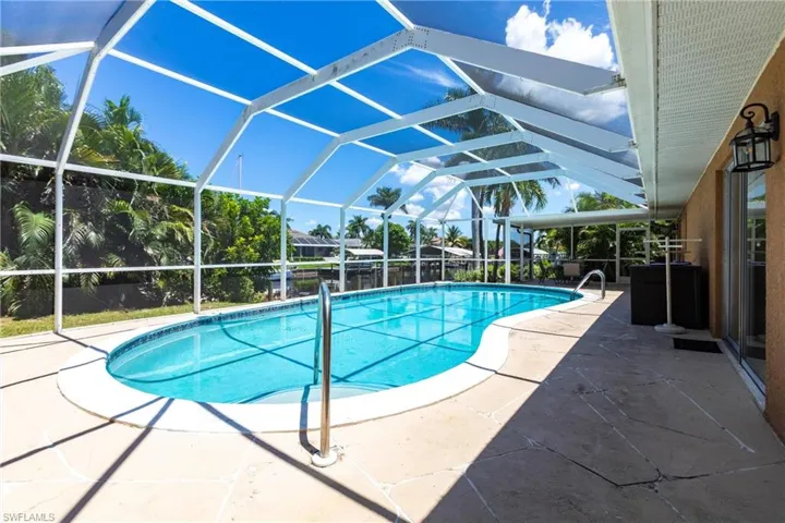 1623 Se 39th Ter, Cape Coral, Florida 33904