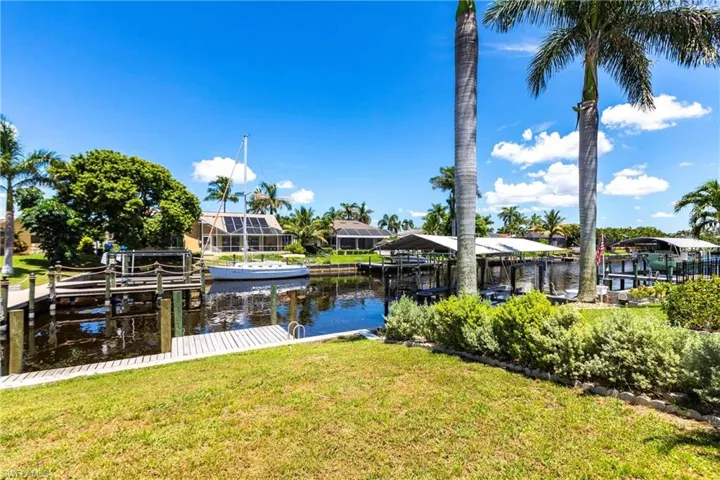 1623 Se 39th Ter, Cape Coral, Florida 33904