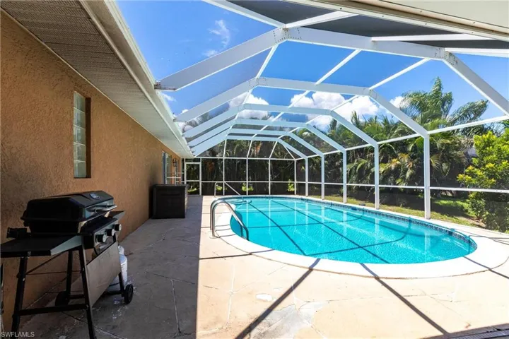 1623 Se 39th Ter, Cape Coral, Florida 33904