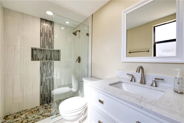 8826  Fordham  ST, Fort Myers, FL 33907