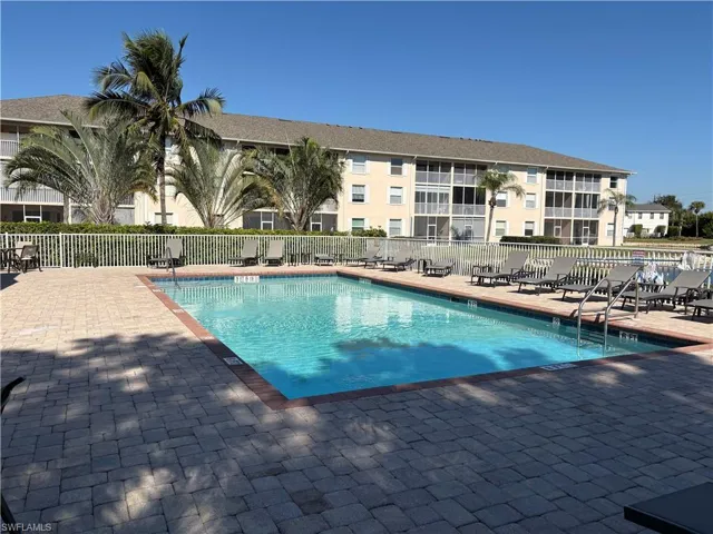 Community pool