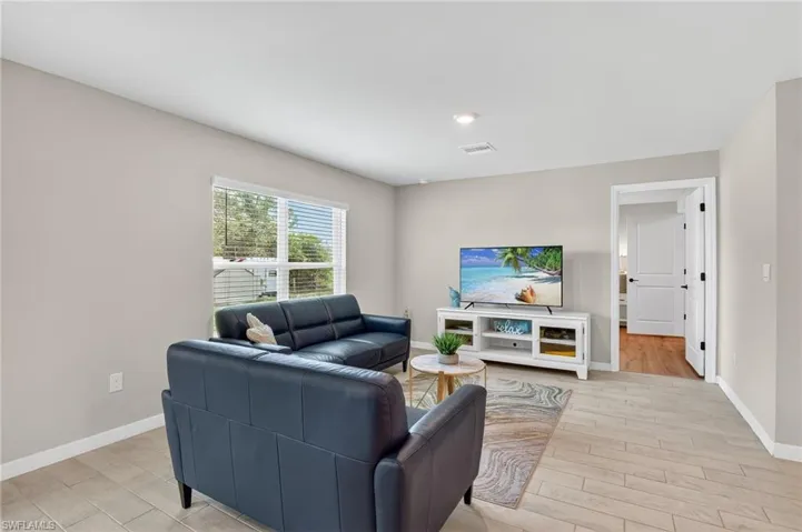 3013 41st St Sw, Lehigh Acres, Florida 33976