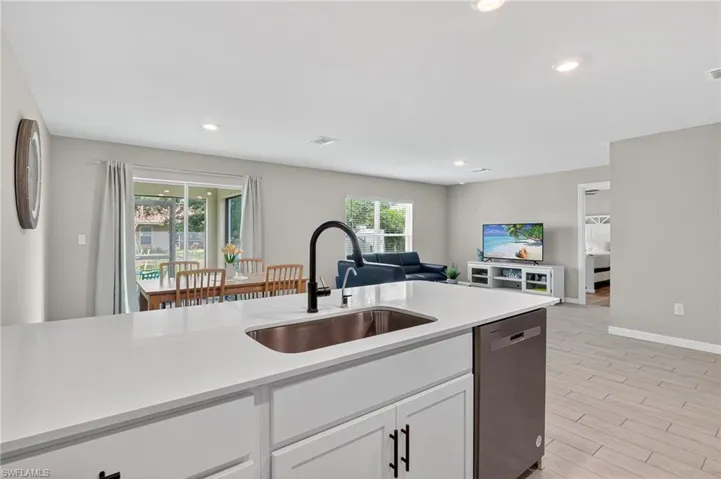 3013 41st St Sw, Lehigh Acres, Florida 33976
