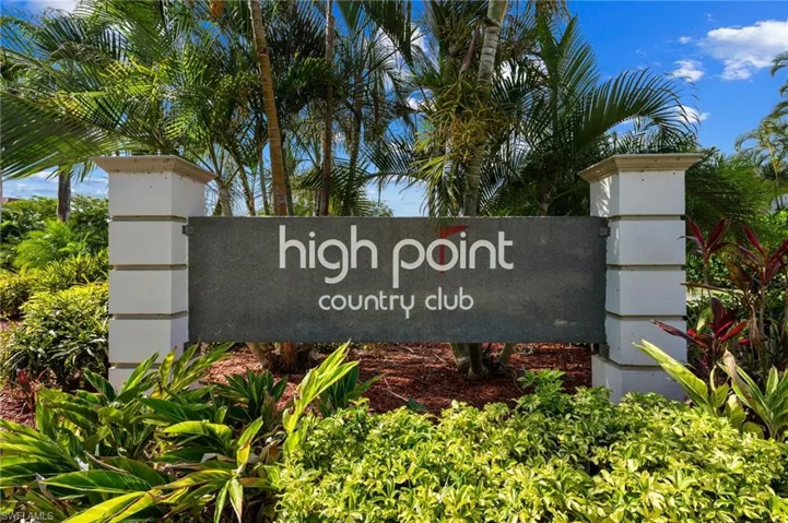 29 High Point Cir E 403, Naples, Florida 34103