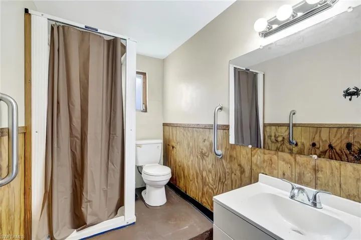 Unit 2 Bathroom