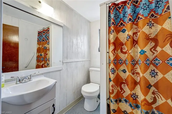 Unit One Bathroom