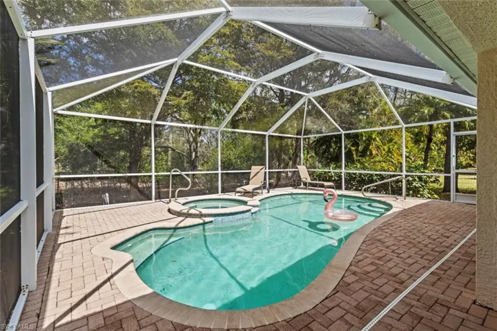 930  Moon Lake  DR, Naples, FL 34104