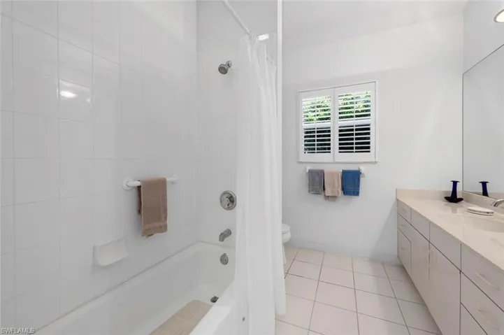 4882 Berkeley Dr, Naples Fl 34112