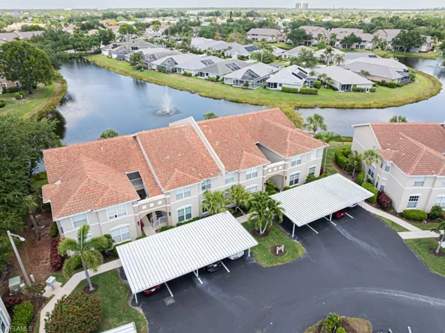 Bird's eye view featuring a residential view and a water view