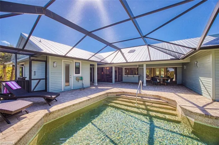 4960 Joewood Dr, Sanibel, Florida 33957