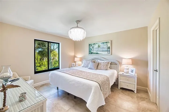 4960 Joewood Dr, Sanibel, Florida 33957
