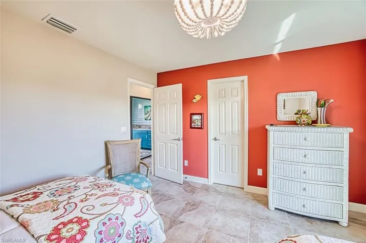 4960 Joewood Dr, Sanibel, Florida 33957