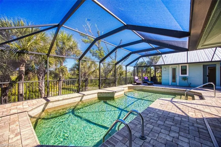 4960 Joewood Dr, Sanibel, Florida 33957