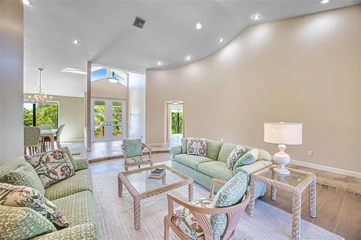 4960 Joewood Dr, Sanibel, Florida 33957