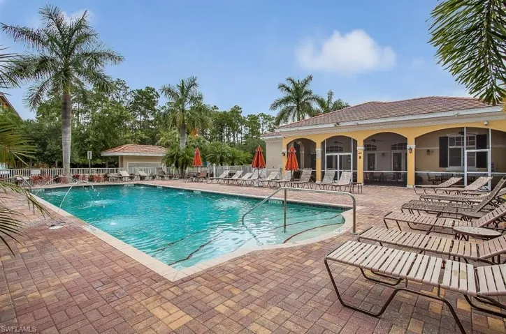 4510 Botanical Place Cir 402, Naples, Florida 34112