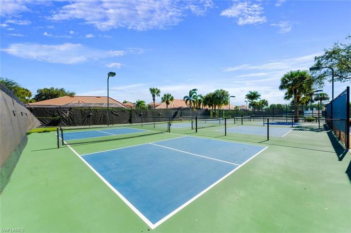 5633 Whisperwood BLVD # 702, NAPLES FL 34110