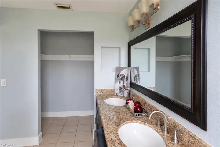 4587 Tennyson Dr, North Fort Myers, Florida 33903