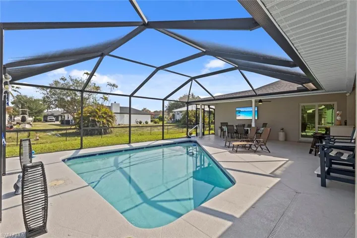6048 Perthshire Ln, Fort Myers, Florida 33908