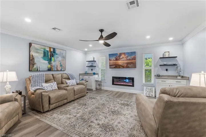 6048 Perthshire Ln, Fort Myers, Florida 33908