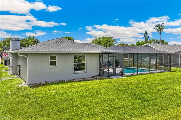 6048 Perthshire Ln, Fort Myers, Florida 33908