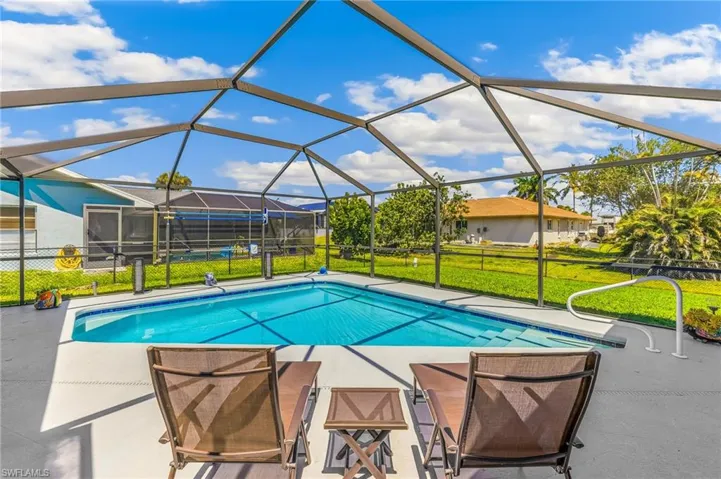 6048 Perthshire Ln, Fort Myers, Florida 33908