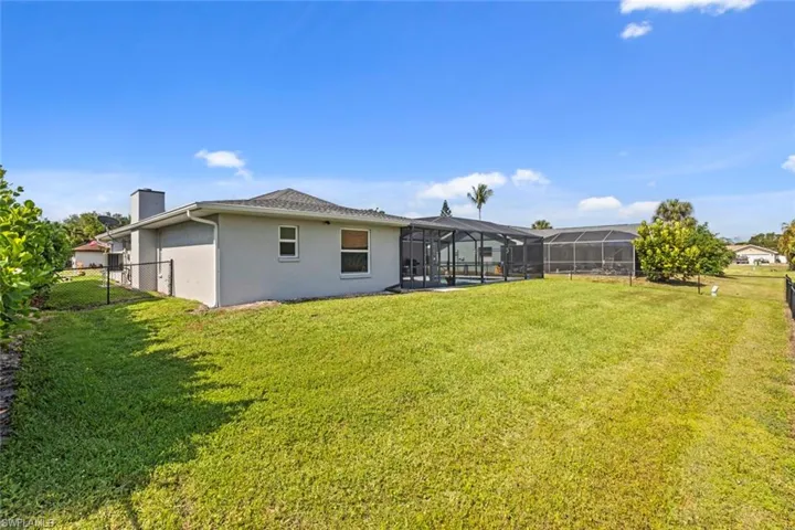 6048 Perthshire Ln, Fort Myers, Florida 33908