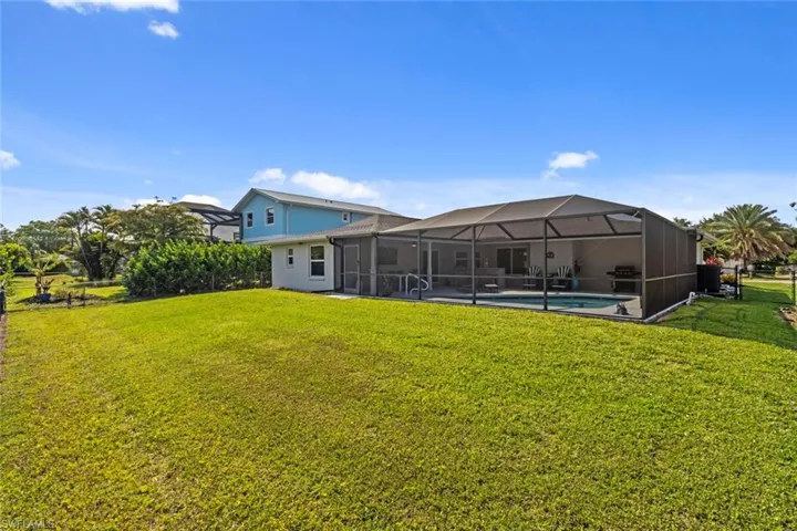 6048 Perthshire Ln, Fort Myers, Florida 33908